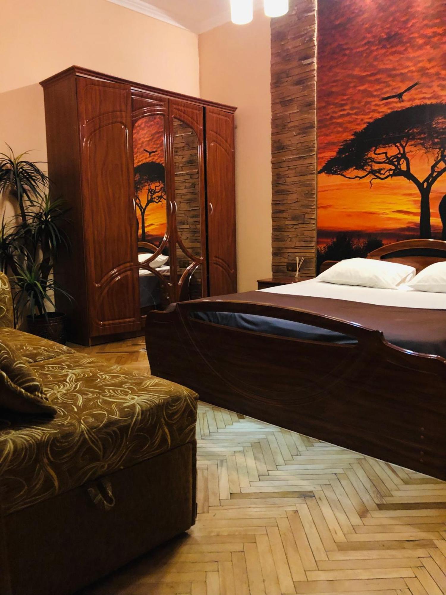 2 Rooms Central Anna Apartment Lviv Bagian luar foto