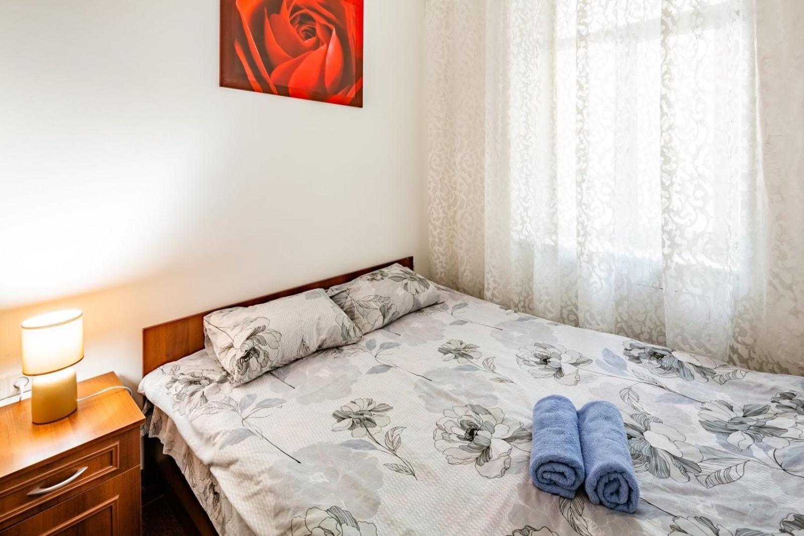 2 Rooms Central Anna Apartment Lviv Bagian luar foto