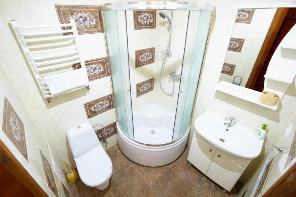 2 Rooms Central Anna Apartment Lviv Bagian luar foto